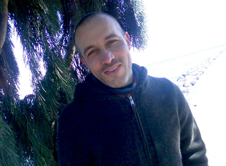 André Baechler, enseignant Reiki au bord du lac Léman en avril